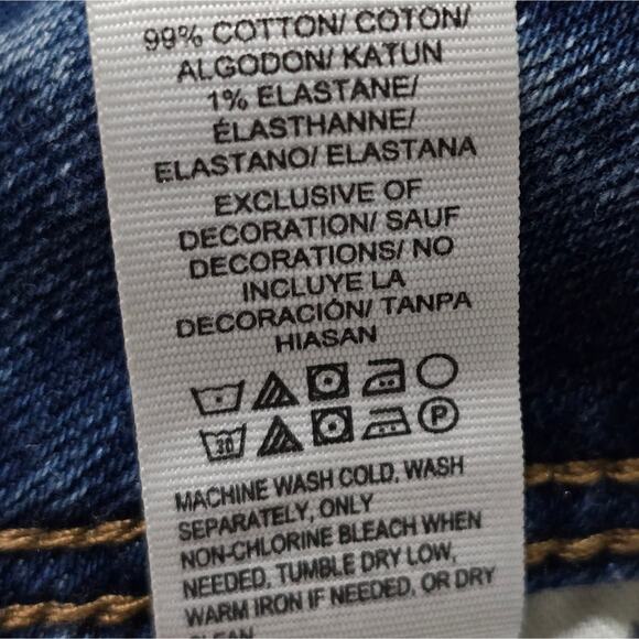 Lucky Brand Women's Denim Shorts Blue Embroidered Accent Details‎ Casual - Picture 9 of 12